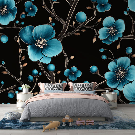 Une chambre moderne avec un papier peint floral bleu vibrant sur fond noir, créant une ambiance élégante et dynamique.