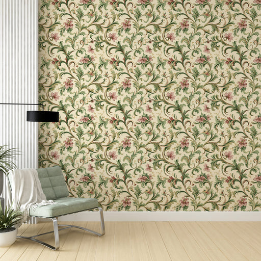 Une pièce lumineuse avec un papier peint floral aux motifs délicats de fleurs roses et feuillage vert sur fond crème, créant une ambiance élégante et chaleureuse.