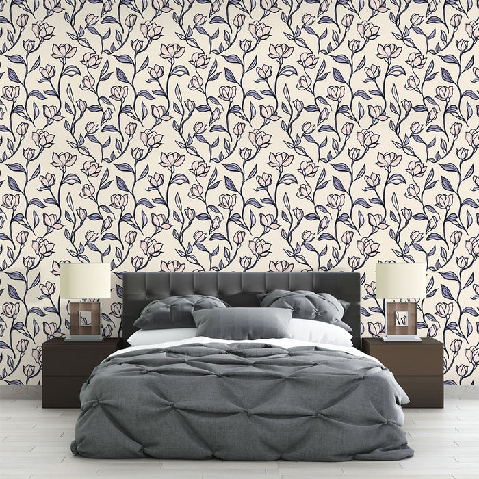 Une chambre moderne avec un papier peint floral aux motifs délicats de fleurs roses et bleues sur fond crème, créant une ambiance douce et apaisante.