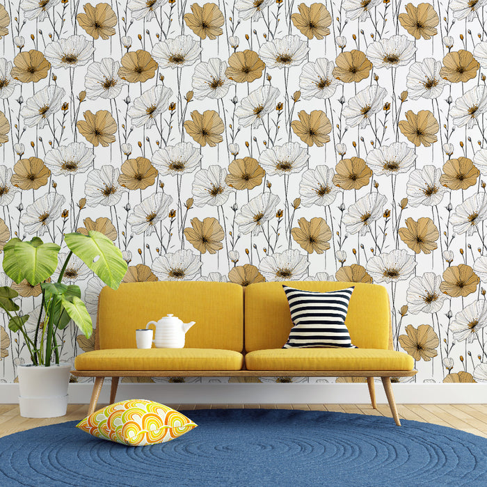 Un salon lumineux avec un papier peint floral aux motifs de grandes fleurs blanches et dorées sur fond clair, créant une ambiance douce et chaleureuse.