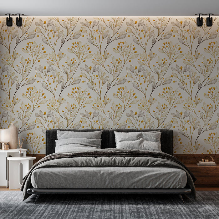 Une chambre moderne avec un papier peint floral beige et doré, aux motifs délicats de feuilles et de baies, créant une atmosphère chaleureuse et apaisante.