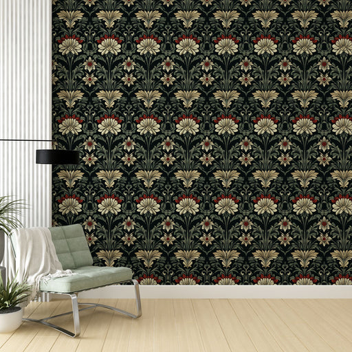 Une pièce moderne avec un papier peint floral aux motifs dorés et rouges sur fond noir, créant une ambiance élégante et chaleureuse.