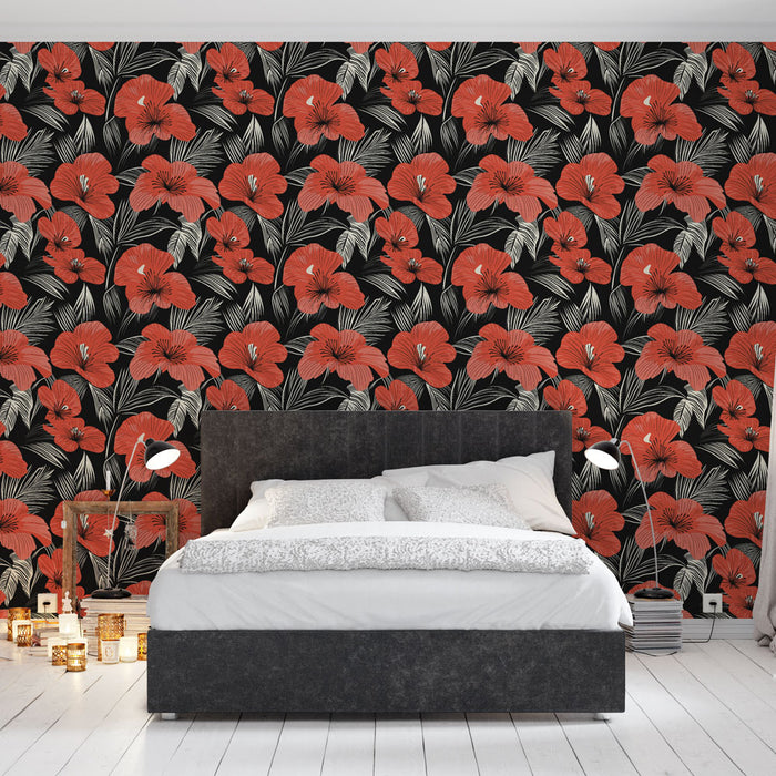 Une chambre moderne avec un papier peint floral noir orné de grandes fleurs rouges et de feuillages, créant une atmosphère vibrante et chaleureuse.