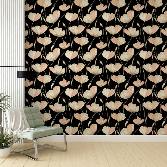 Une pièce moderne avec un papier peint floral aux motifs délicats de fleurs blanches et roses sur fond noir, créant une ambiance élégante et chaleureuse.