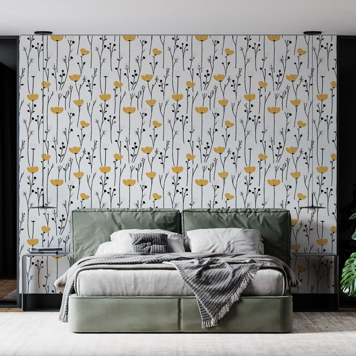 Une chambre moderne avec un papier peint floral blanc orné de fleurs jaunes et de tiges noires, créant une atmosphère fraîche et accueillante.