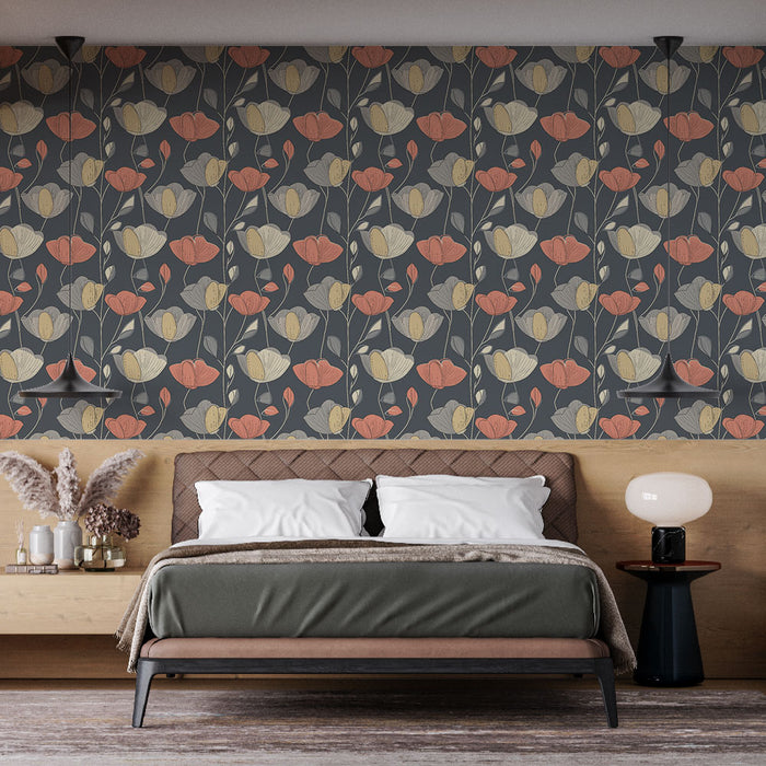 Une chambre moderne avec un papier peint floral aux motifs colorés de fleurs sur fond gris, créant une ambiance chaleureuse et accueillante.