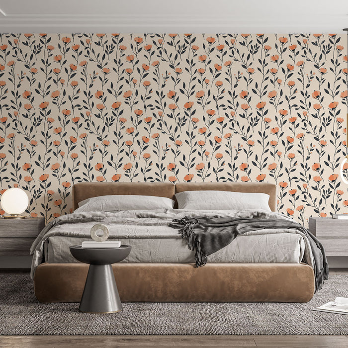 Une chambre moderne avec un papier peint floral beige orné de délicates fleurs orange et de feuillages noirs, créant une ambiance chaleureuse et accueillante.