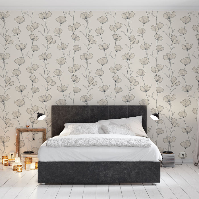 Une chambre moderne avec un papier peint floral beige et noir, aux motifs délicats de fleurs stylisées, créant une ambiance douce et apaisante.