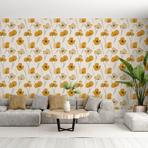 Un salon moderne avec un papier peint floral aux motifs de fleurs jaunes et beige sur fond clair, créant une ambiance chaleureuse et accueillante.