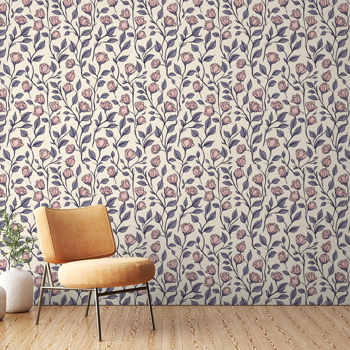 Une chambre moderne avec un papier peint floral aux motifs de roses roses et violettes sur fond clair, créant une atmosphère douce et accueillante.