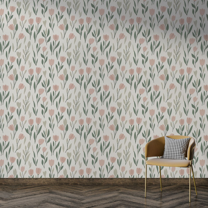 Une pièce moderne avec un papier peint floral aux motifs de tulipes roses et verts sur fond clair, créant une atmosphère douce et accueillante.