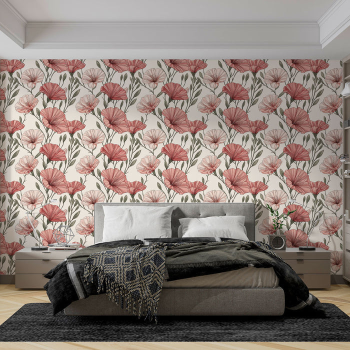 Une chambre élégante avec un papier peint floral aux motifs de grandes fleurs roses et feuilles vertes sur fond crème, créant une atmosphère douce et apaisante.