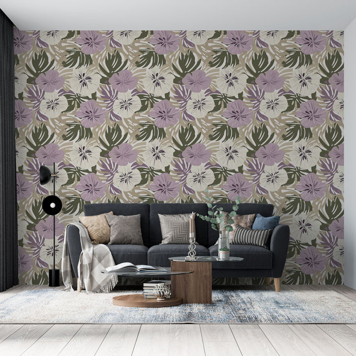 Un salon moderne avec un papier peint floral aux teintes douces de violet, crème et vert, créant une ambiance fraîche et accueillante.