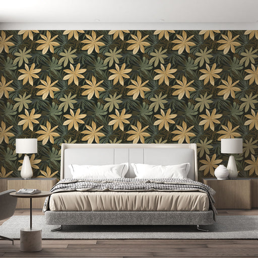 Une chambre moderne avec un papier peint floral aux grandes fleurs dorées et feuillages verts sur fond sombre, créant une atmosphère chaleureuse et élégante.