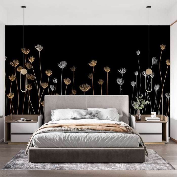 Une chambre moderne avec un papier peint floral noir orné de délicates fleurs dorées et argentées, créant une ambiance élégante et contemporaine.
