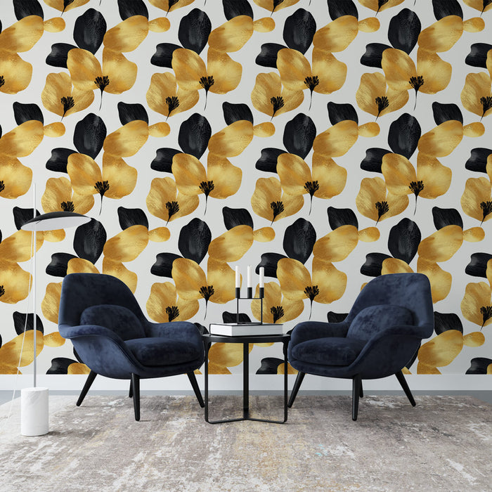 Un salon moderne avec un papier peint floral aux grandes fleurs jaunes et noires sur fond blanc, créant une ambiance chaleureuse et dynamique.