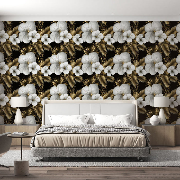 Une chambre moderne avec un papier peint floral noir et doré, orné de grandes fleurs blanches et de feuilles exotiques, créant une ambiance élégante et tropicale.
