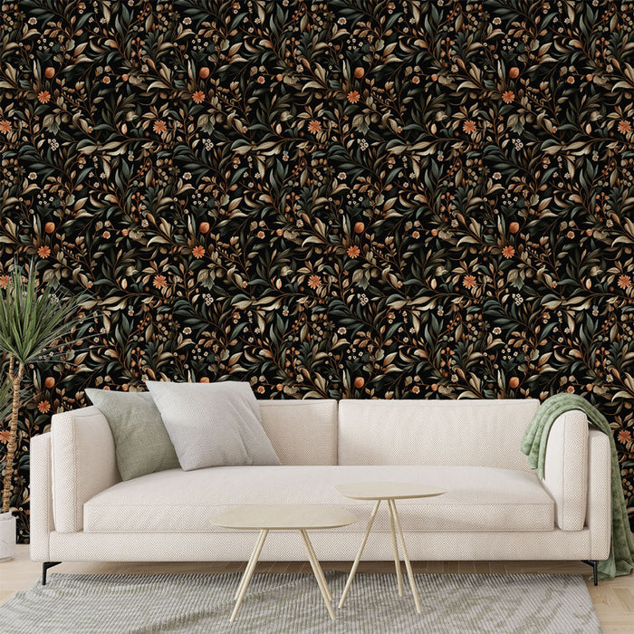 Un salon élégant avec un papier peint floral aux motifs luxuriants sur fond noir, mêlant des teintes de vert, orange et crème, créant une atmosphère chaleureuse et accueillante.