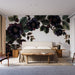 Papier peint floral somptueux avec motifs de fleurs foncées et feuillage luxuriant pour chambre élégante