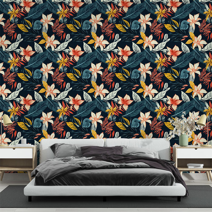 Une chambre moderne avec un papier peint floral aux motifs colorés sur fond noir, créant une ambiance tropicale et vivifiante.