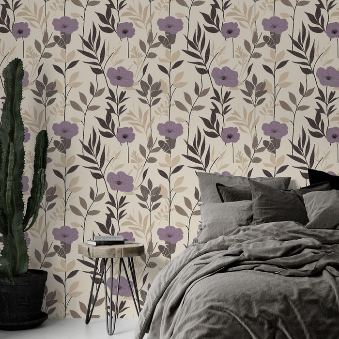 Une chambre moderne avec un papier peint floral aux motifs de fleurs violettes et feuilles dans des teintes douces, créant une ambiance chaleureuse et apaisante.