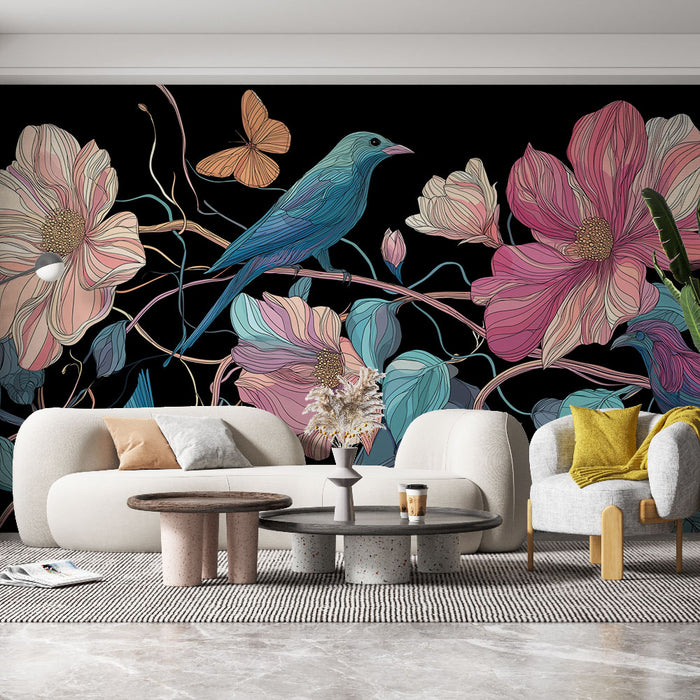Un salon moderne avec un papier peint floral sur fond noir, représentant un oiseau coloré et de grandes fleurs aux teintes pastel, créant une atmosphère artistique et vivante.