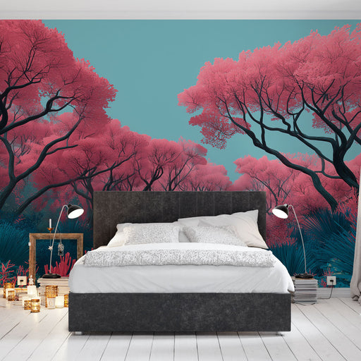 Une chambre moderne avec un papier peint représentant des arbres aux feuillages roses sur fond turquoise, créant une atmosphère à la fois apaisante et artistique.