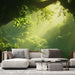 Papier peint forêt lumineuse avec cascade de lumière à travers la verdure luxuriante pour salon moderne