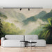 Papier peint forêt tropicale avec paysage de montagne brumeux et verdure luxuriante pour salon moderne