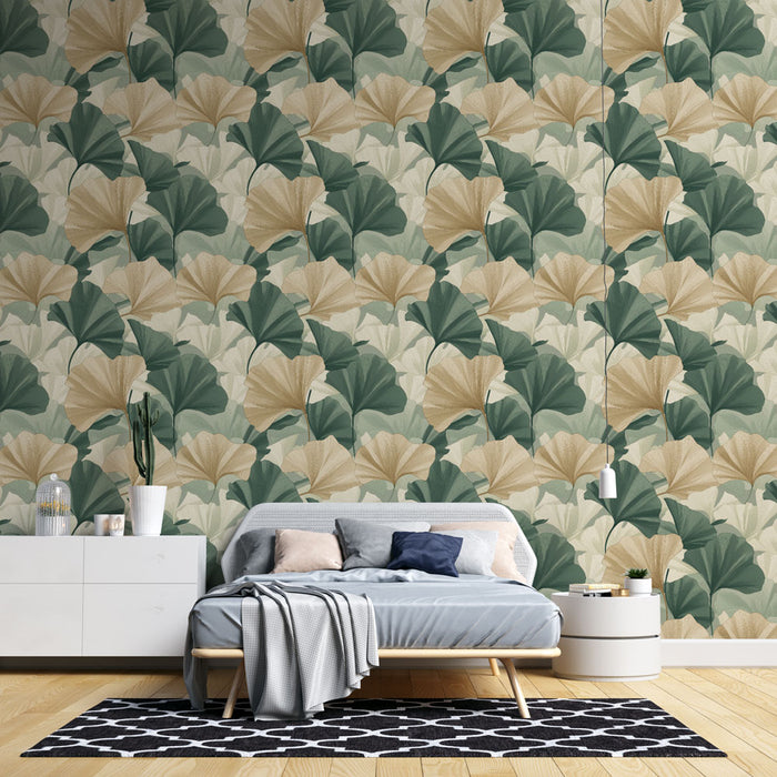 Une chambre moderne avec un papier peint floral représentant des feuilles de ginkgo dans des teintes vertes et beiges, créant une atmosphère apaisante et naturelle.