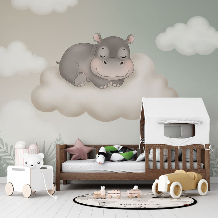 Une chambre d'enfant avec un papier peint illustré représentant un hippopotame endormi sur un nuage, créant une atmosphère douce et ludique.