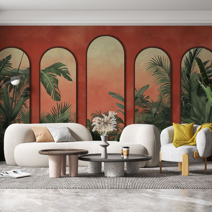 Un salon moderne avec un papier peint tropical aux teintes chaudes, représentant des palmiers dans des arches sur fond rouge, créant une atmosphère accueillante et vivante.