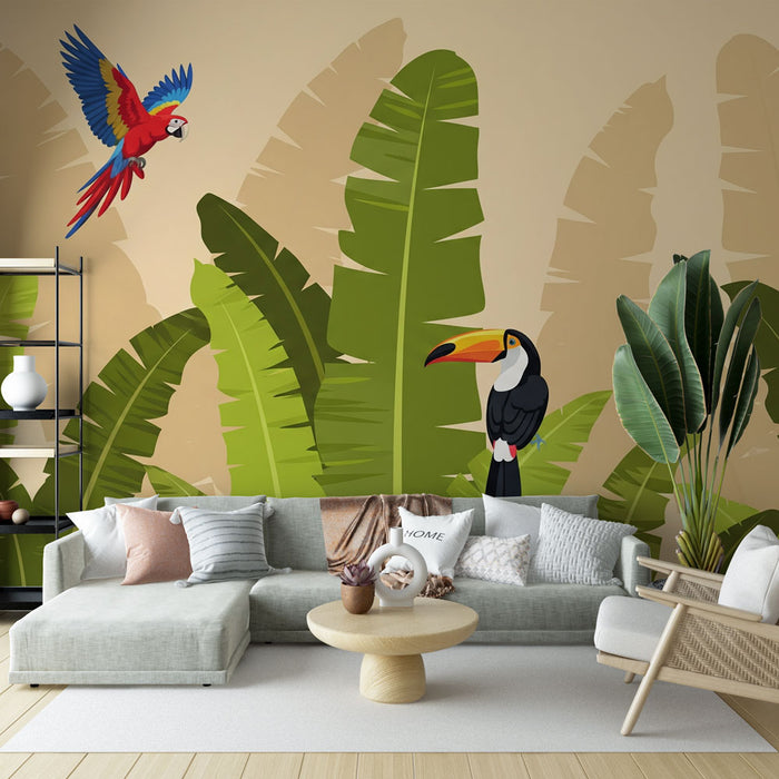 Un salon moderne avec un papier peint tropical représentant de grandes feuilles vertes, un toucan et un perroquet, créant une atmosphère vivante et exotique.