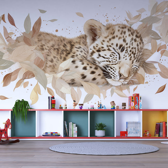 Une chambre d'enfant avec un papier peint représentant un léopard endormi entouré de feuilles délicates dans des teintes douces, créant une atmosphère apaisante et chaleureuse.