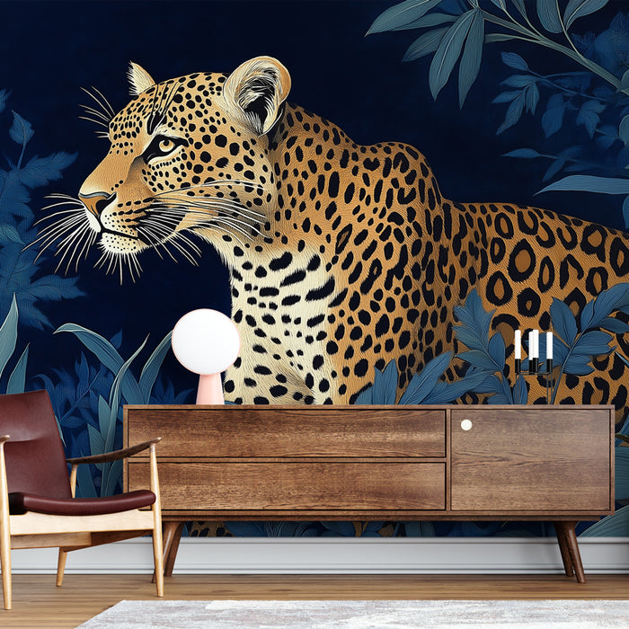 Papier peint léopard majestueux au milieu de feuillages luxuriants pour salon moderne.
