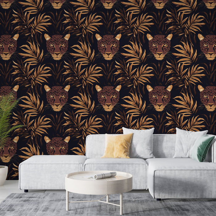 Un salon contemporain avec un papier peint tropical noir orné de têtes de léopard et de feuillages dorés, créant une atmosphère audacieuse et exotique.