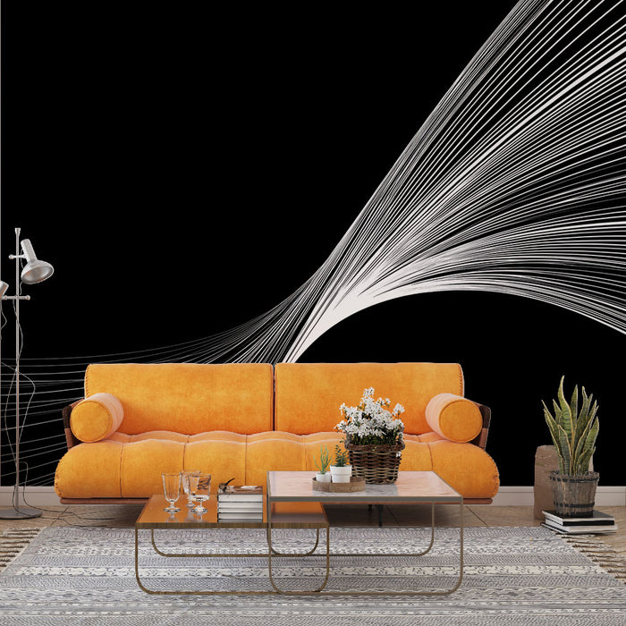 Un salon contemporain avec un papier peint noir orné de lignes blanches dynamiques créant une ambiance moderne et énergique.