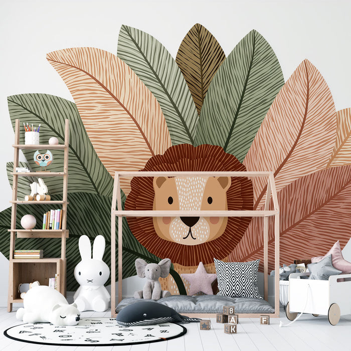 Une chambre d'enfant avec un papier peint ludique représentant un lion au milieu de grandes feuilles colorées, créant une ambiance joyeuse et chaleureuse.