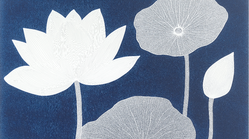 Papier peint lotus blanc Fleur élégante sur fond bleu nuit