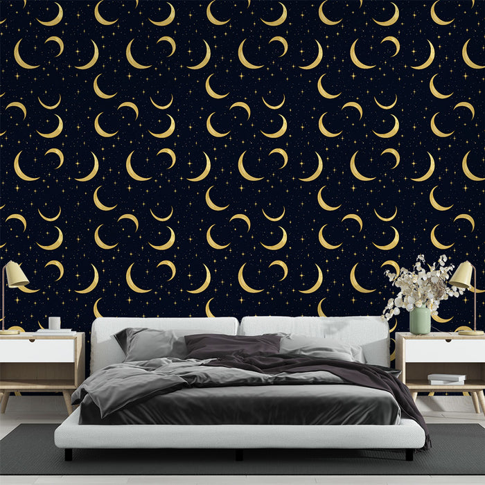 Une chambre moderne avec un papier peint bleu nuit orné de croissants de lune dorés et d'étoiles, créant une ambiance rêveuse et apaisante.