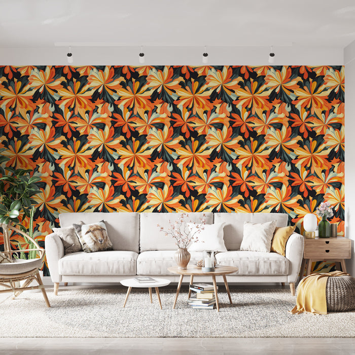 Une pièce de salon avec un papier peint floral aux motifs vibrants orange et jaune sur fond noir, créant une ambiance chaleureuse et dynamique.