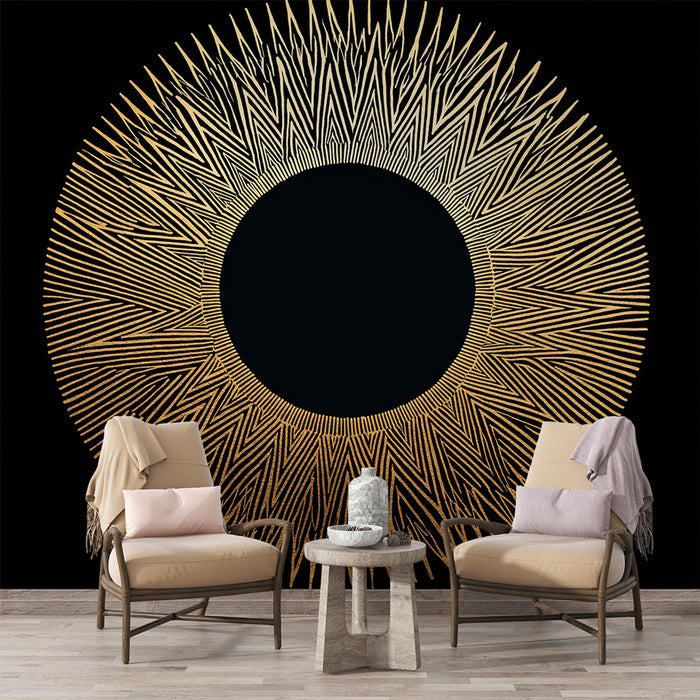 Un salon élégant avec un papier peint noir orné d'un motif géométrique doré évoquant une ambiance moderne et artistique.