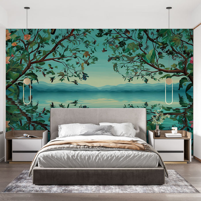 Une chambre moderne avec un papier peint tropical représentant des arbres luxuriants et un paysage aquatique apaisant, créant une atmosphère sereine et naturelle.