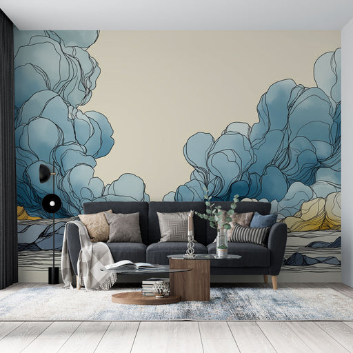 Un salon moderne avec un papier peint représentant des nuages stylisés en dégradés de bleu sur fond beige, créant une atmosphère apaisante et artistique.