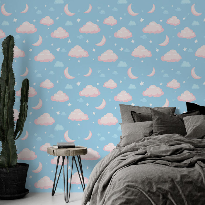Une chambre moderne avec un papier peint ludique bleu clair orné de nuages roses, de croissants de lune et d'étoiles, créant une ambiance douce et rêveuse.