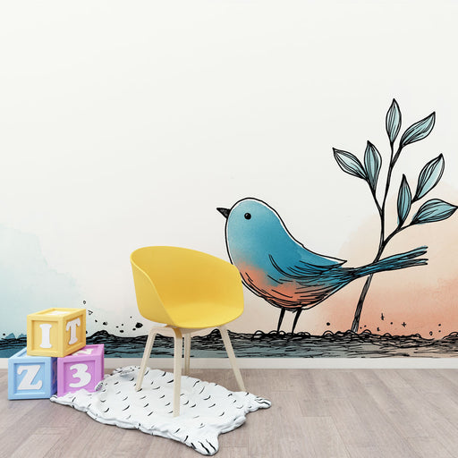 Une chambre d'enfant avec un papier peint illustré représentant un oiseau coloré et des feuilles sur fond pastel, créant une ambiance ludique et douce.