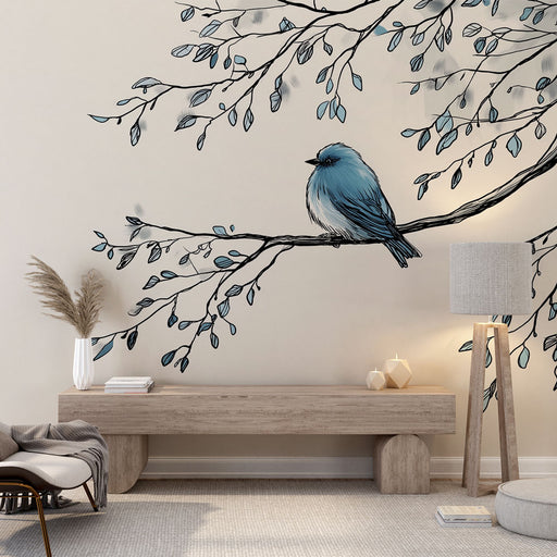 Une pièce moderne avec un papier peint illustrant un oiseau bleu délicatement posé sur une branche, créant une atmosphère apaisante et naturelle.