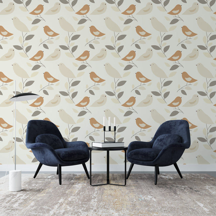 Un salon moderne avec un papier peint aux motifs de petits oiseaux dans des teintes douces de beige, brun et gris, créant une ambiance chaleureuse et accueillante.
