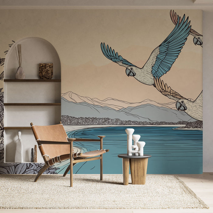 Un salon moderne avec un papier peint illustratif représentant des perroquets colorés sur un fond de paysage aquatique apaisant, créant une atmosphère vivante et artistique.