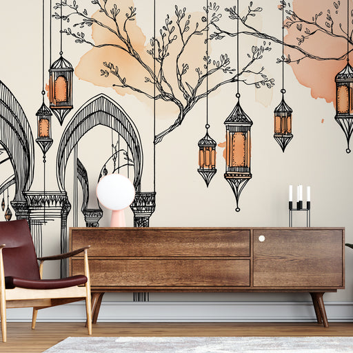 Une pièce moderne avec un papier peint illustrant des lanternes suspendues et des branches délicates sur fond beige, créant une ambiance chaleureuse et artistique.